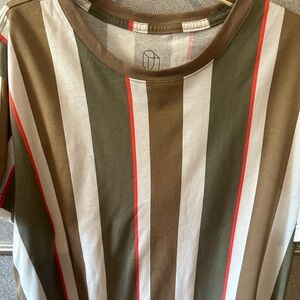 Men’s shirt sleeve Tee shirt